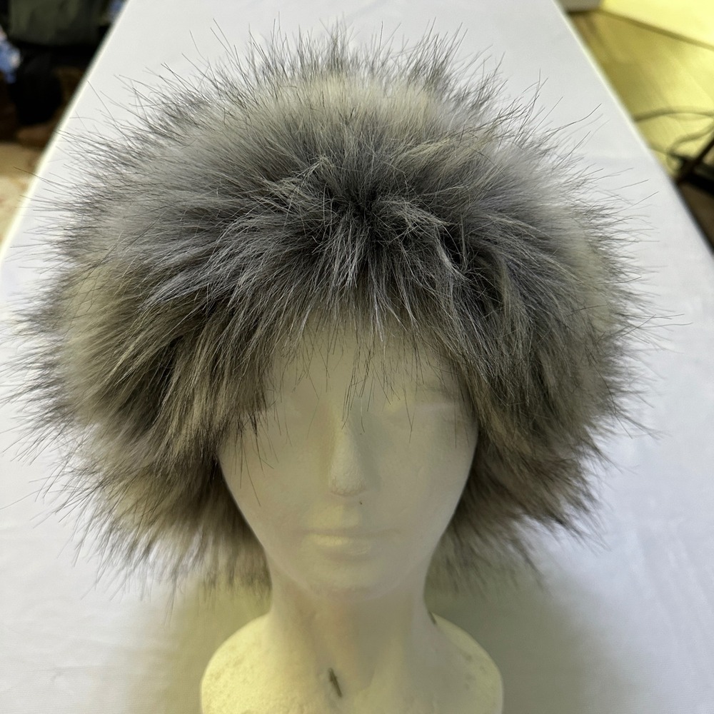 Starling Tania Faux Fur Hat OS Grey Cable Knit Pom Beanie Snow Bunny Luxe Glam